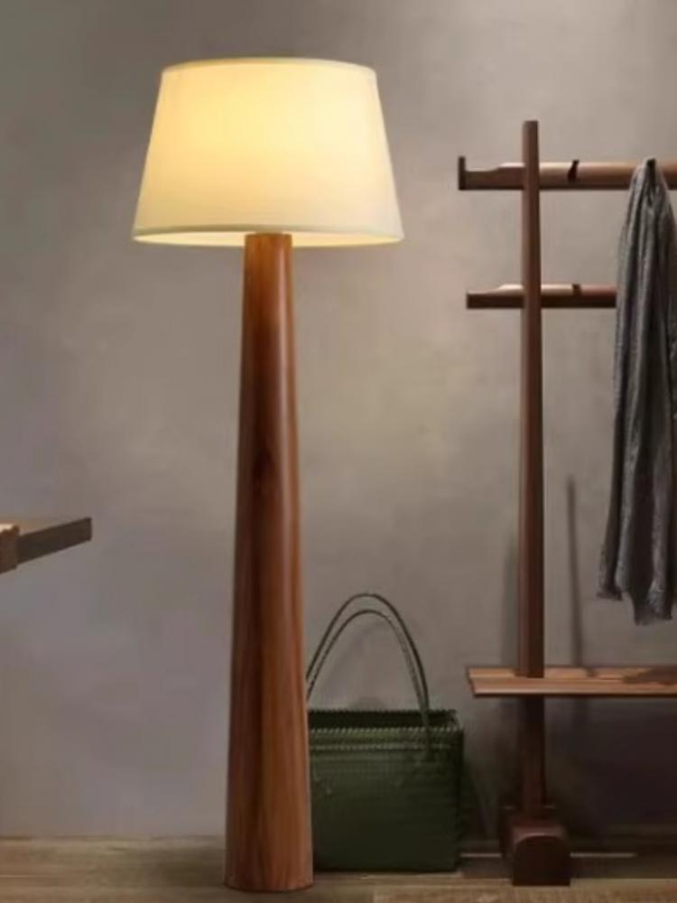 Floor Lamp Tripod - 円錐形オーク材フロアランプ侘び寂びレトロフロアランプリビングルーム寝室書斎無垢材デスクランプベッドサイドランプホームデコレーション