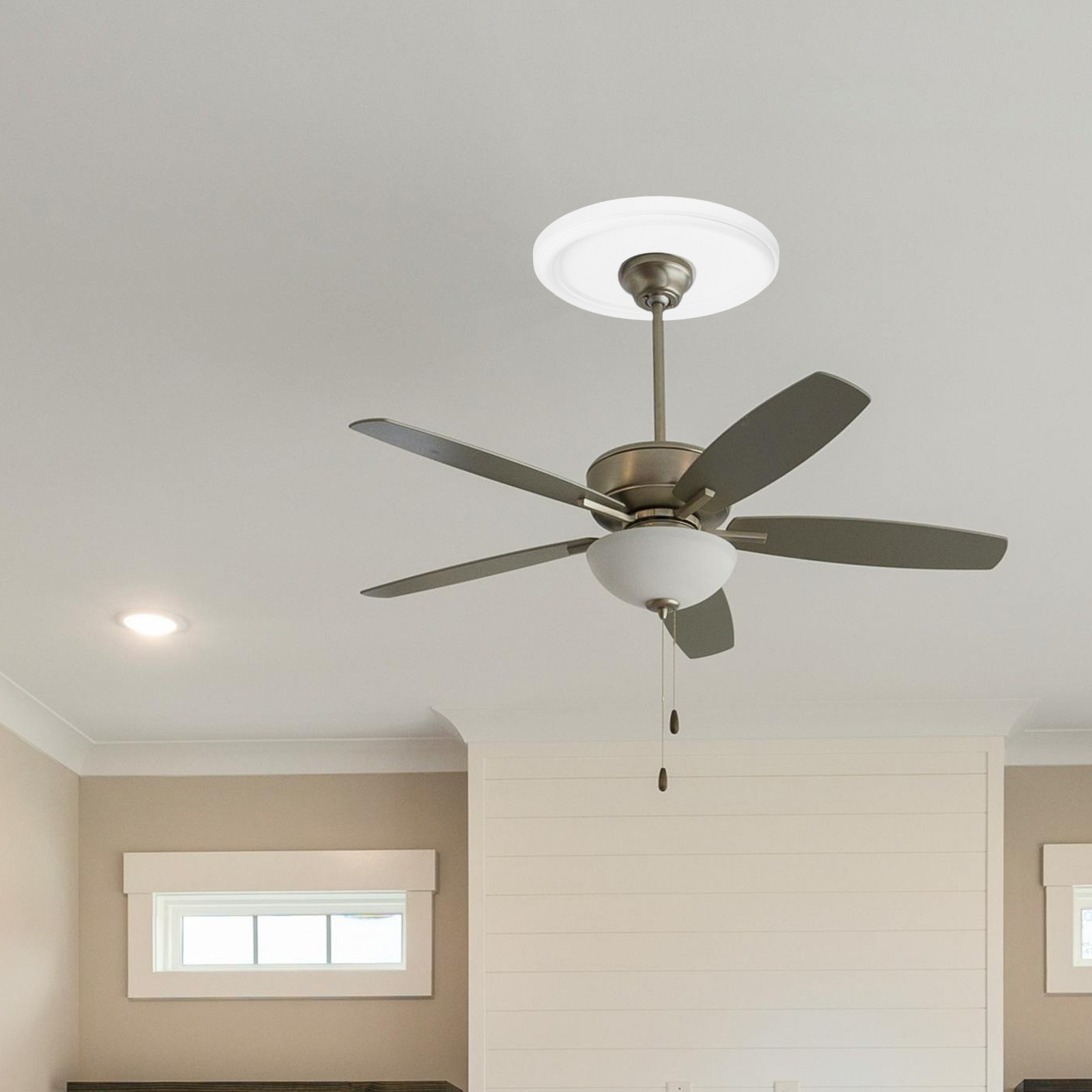 Decor Lighting Ceiling Fans - 白い装飾的な天井メダリオン円形照明器具カバー天井ファン用ファンホールリング交換用ホームデコレーション