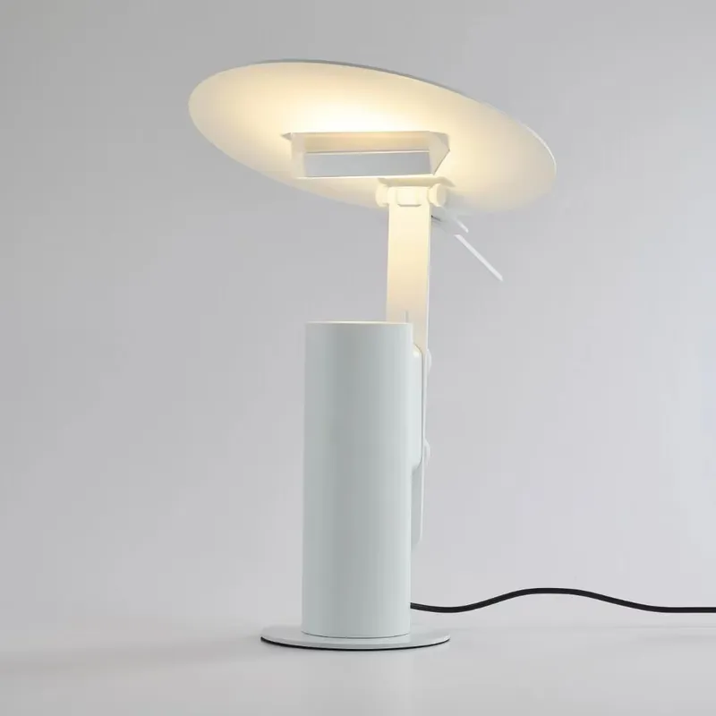 Lighting Decoration In Bedroom - モダンでクリエイティブなシンプルレインボー雰囲気、目に優しい調光可能なCOB LEDアルミ製テーブルランプ、寝室装飾用RGBライト