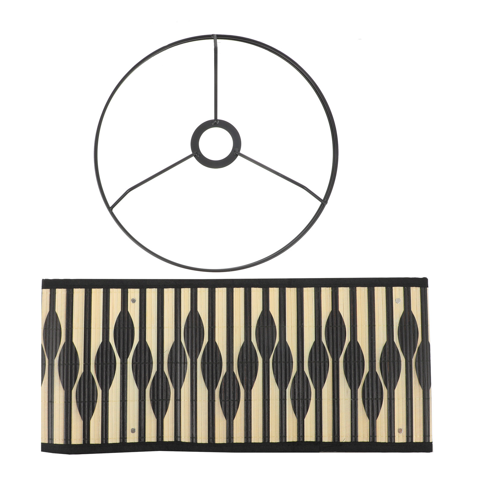 Geometric Lamp Shade - 洗練された竹細工の幾何学模様のランプシェード。お部屋のインテリアに合う、スタイリッシュな交換用ランプシェード。温かみのある雰囲気の照明を演出します。