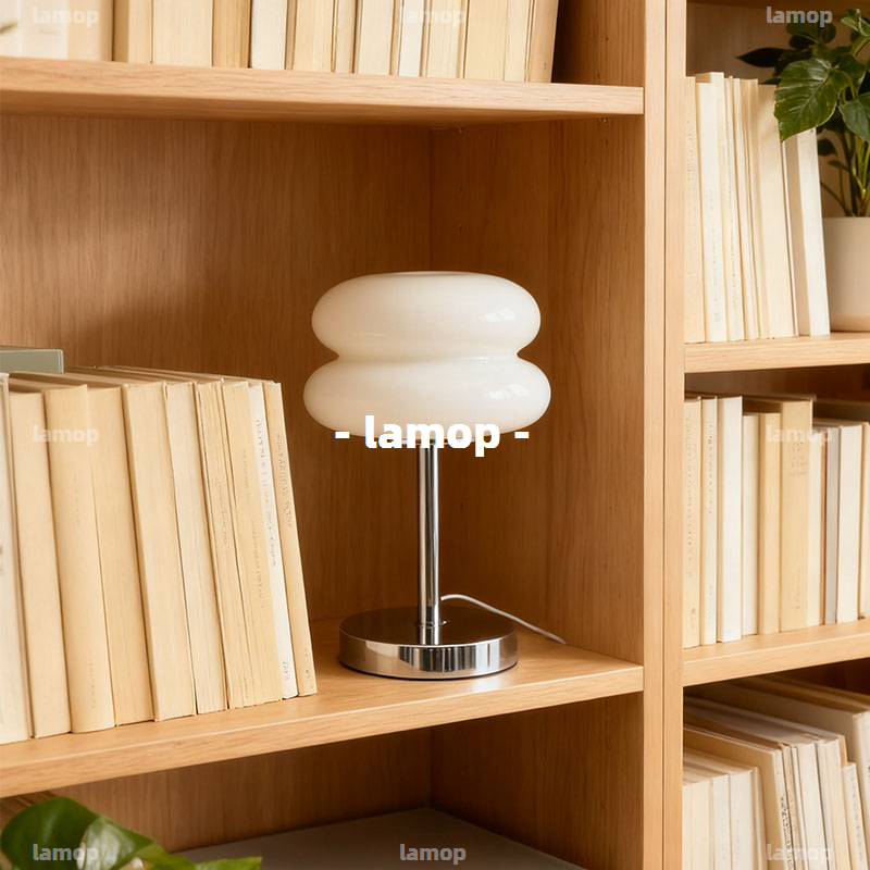 バウハウス クリームグローブ テーブルランプ ミッドセンチュ - Lighting Decoration In Bedroom のレビューと価格