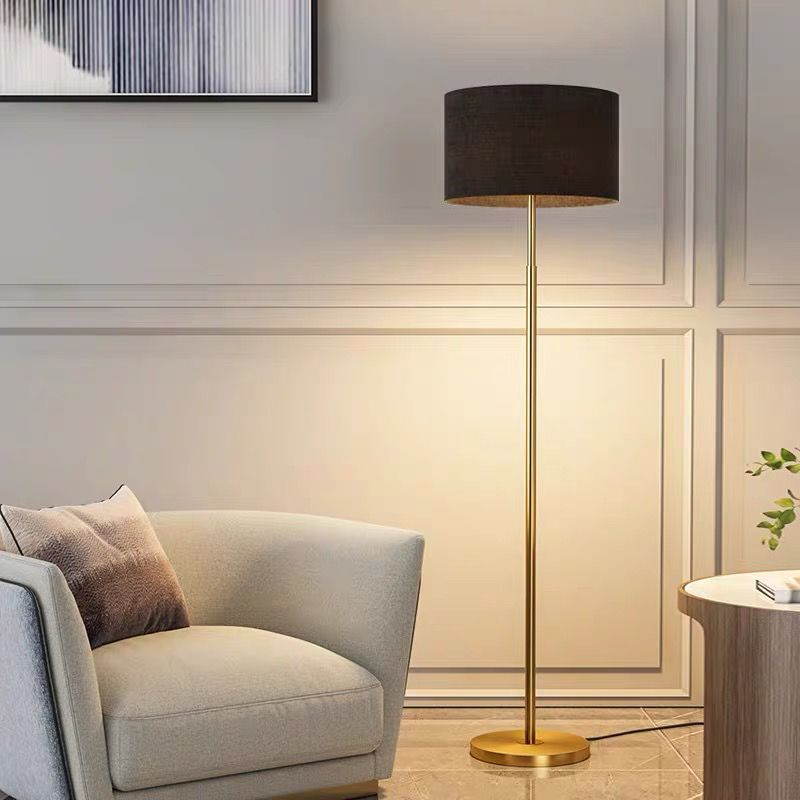 アメリカン北欧インミニマリスト高級リモコンLEDスタンディン - Floor Lamp Tripod のレビューと価格