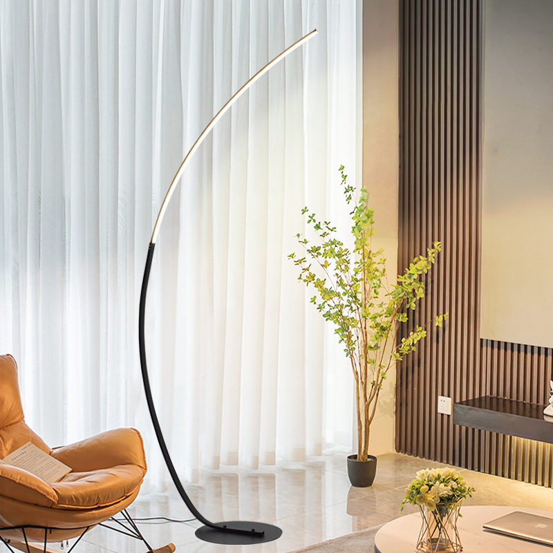 北欧 LED コーナーライトフロアランプ黒、白 C APP  - Floor Lamp Tripod のレビューと価格