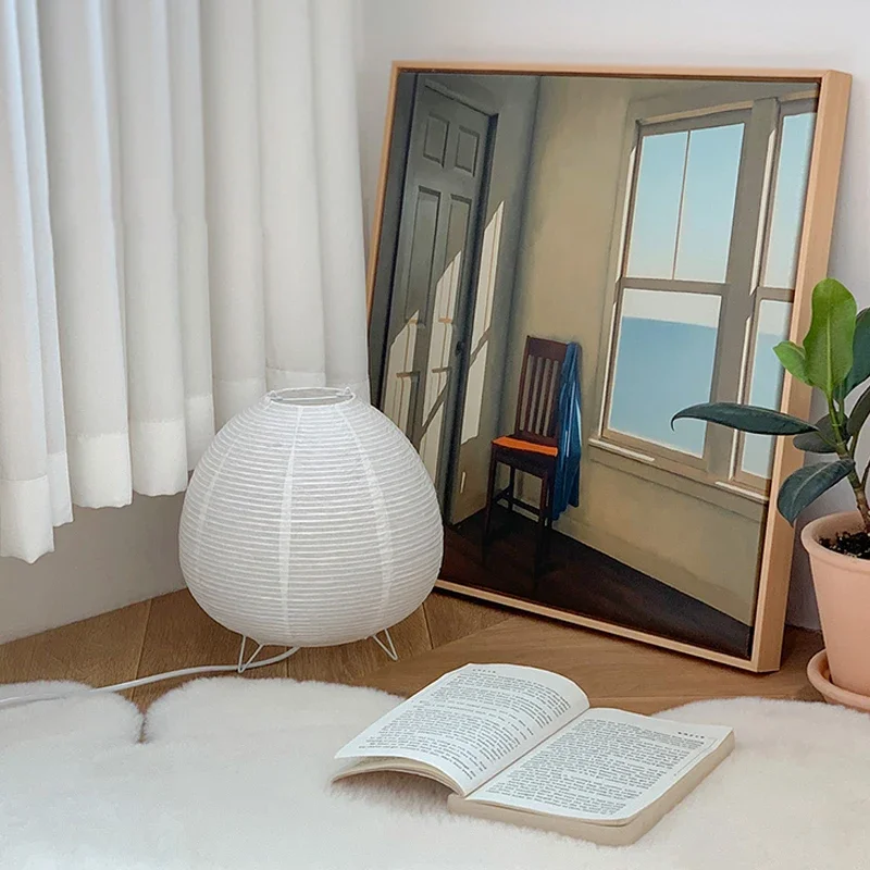 日本のライスペーパーLEDテーブルランプ,三脚付きフロアラン - Floor Lamp Tripod のレビューと価格